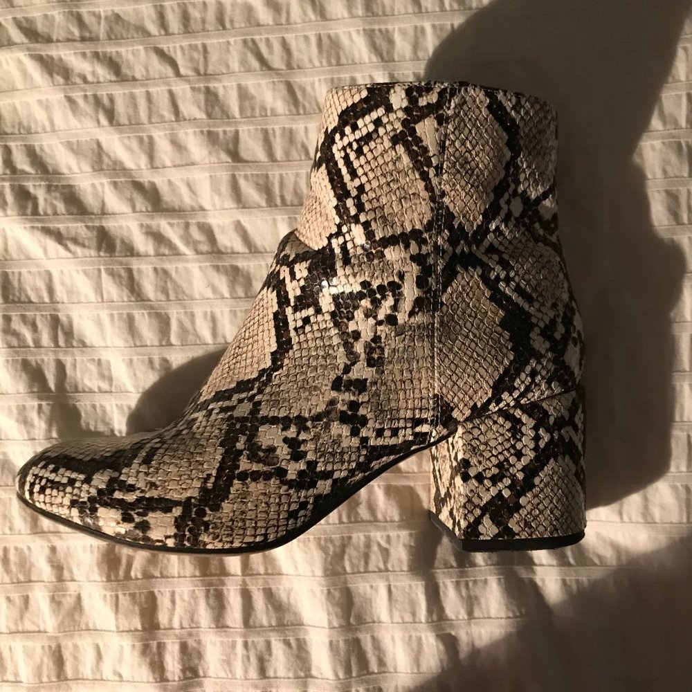 COPY - Faux Snake Skin Boots